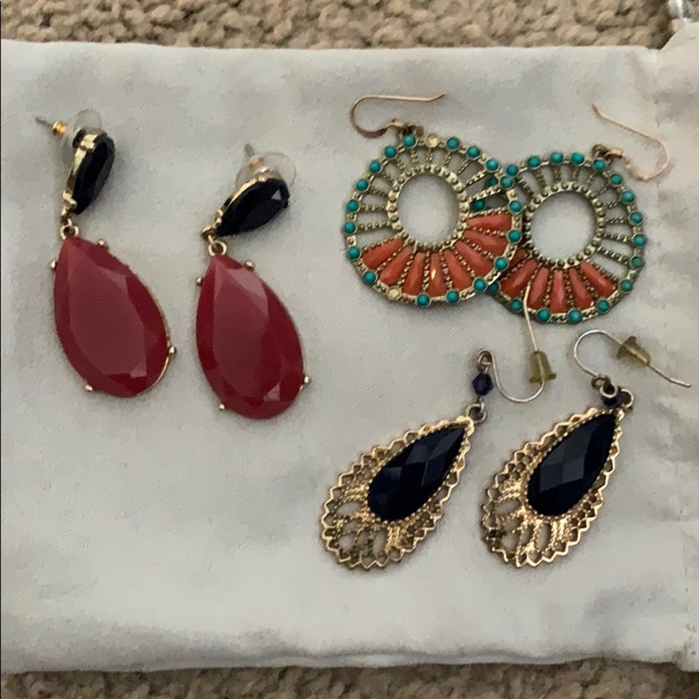Costume Jewelry - Earrings bundle